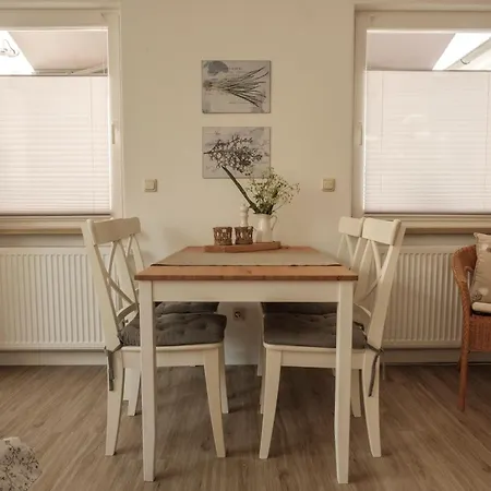 Ferien-und Montagewohnung Cramer *